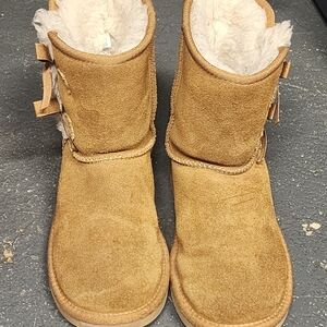 Koolaburra Ugg Ankle Bow Tan Boots Girls Youth 1 - F26124C